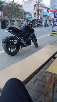 Black Yamaha MT-15 BS6