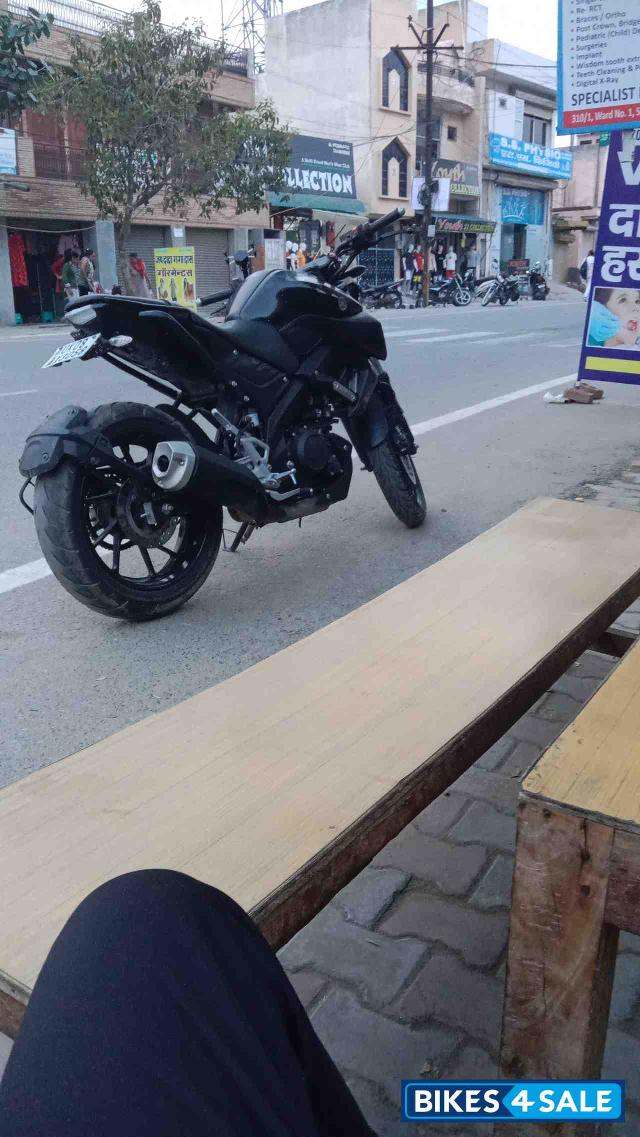 Black Yamaha MT-15 BS6