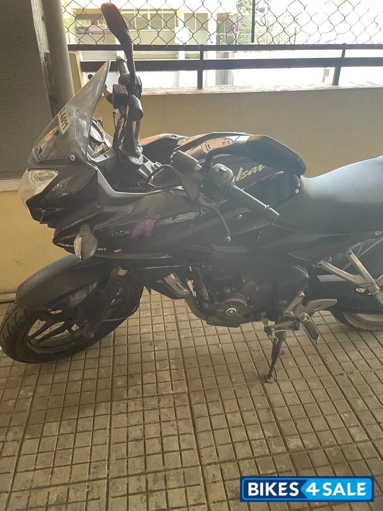 Black Bajaj Pulsar AS 200