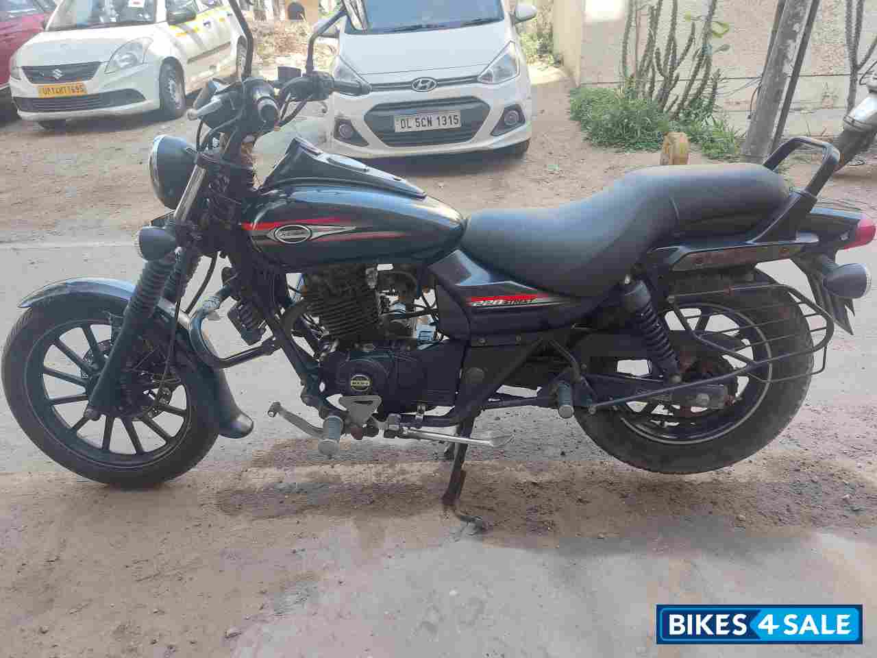 Bajaj Avenger Street 220
