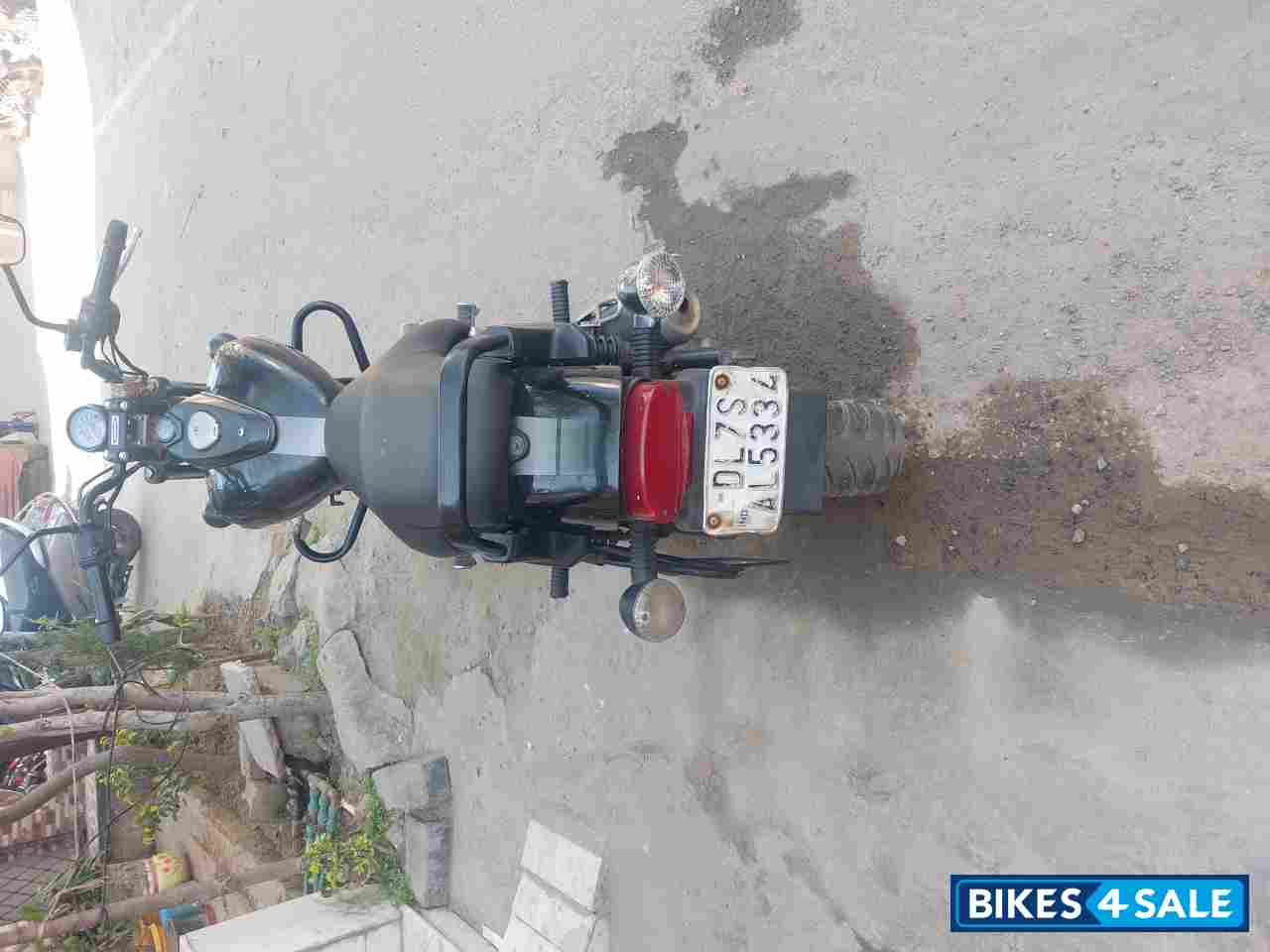 Bajaj Avenger Street 220