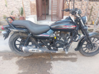 Bajaj Avenger Street 220