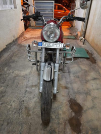 Maroon Royal Enfield Bullet Electra Twinspark