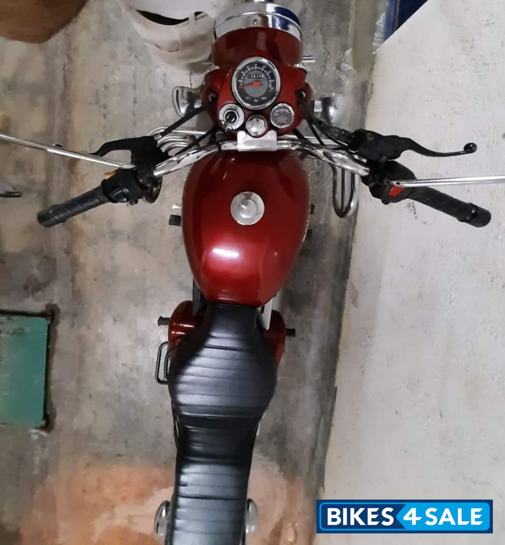 Maroon Royal Enfield Bullet Electra Twinspark