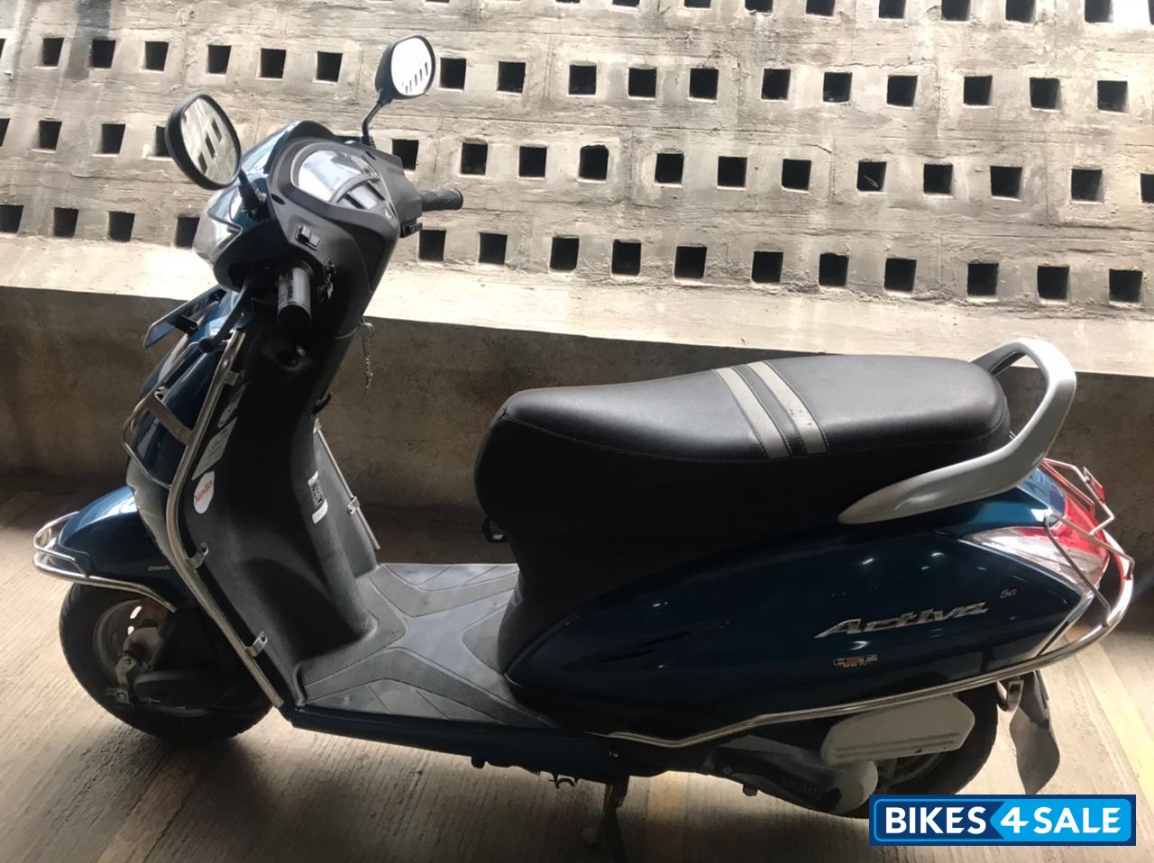 Trance Blue Metallic Honda Activa 5G Trance Blue Metallic Honda Activa 5G