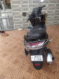 Suzuki Burgman Street