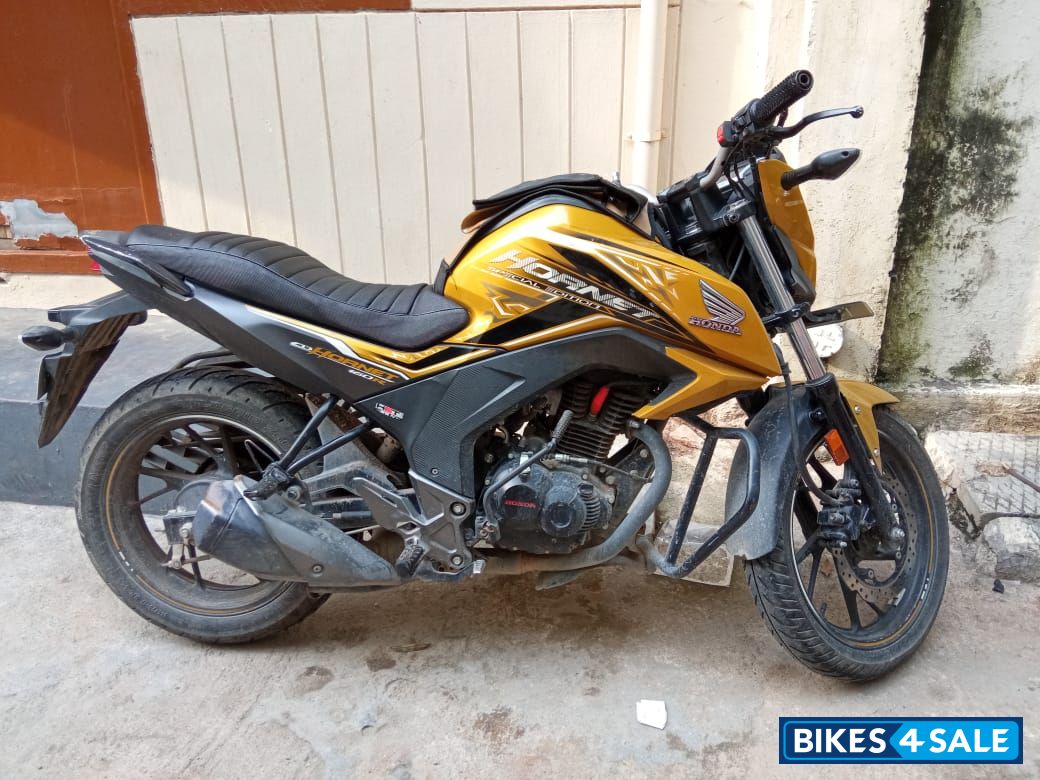 Honda CB Hornet 160R