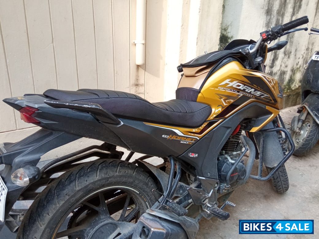 Honda CB Hornet 160R