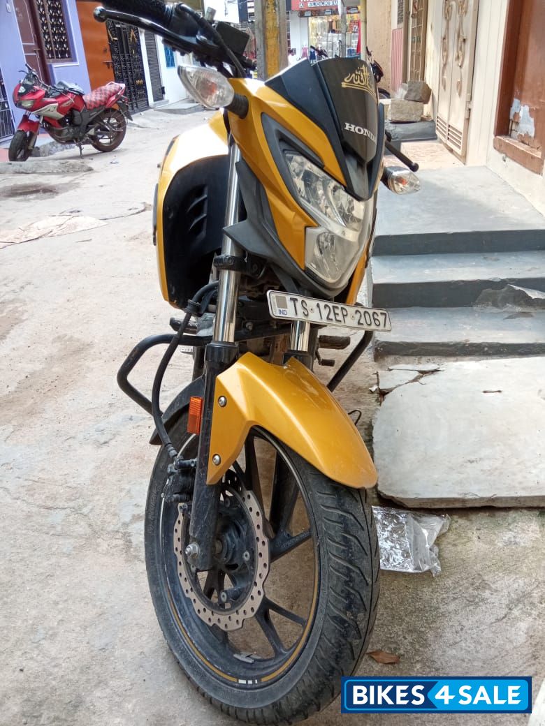 Honda CB Hornet 160R