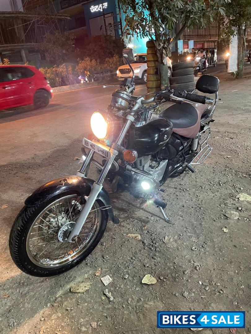 Bajaj Avenger 220 DTS-i