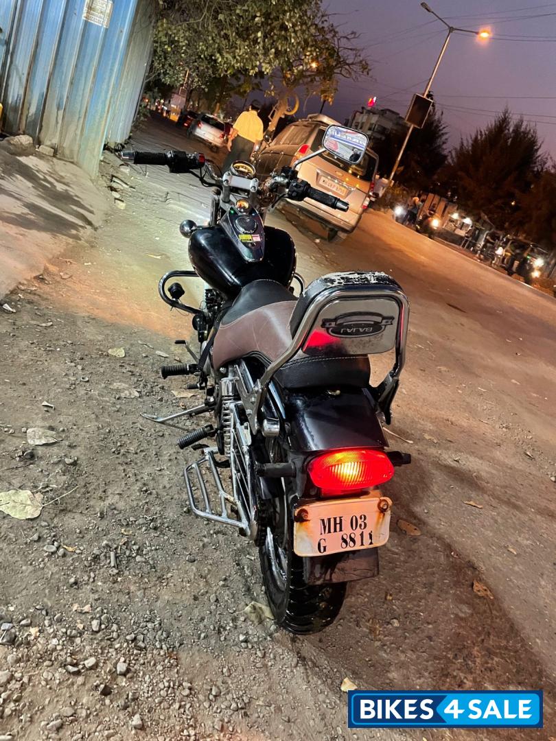 Bajaj Avenger 220 DTS-i
