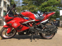 Red TVS Akula 310