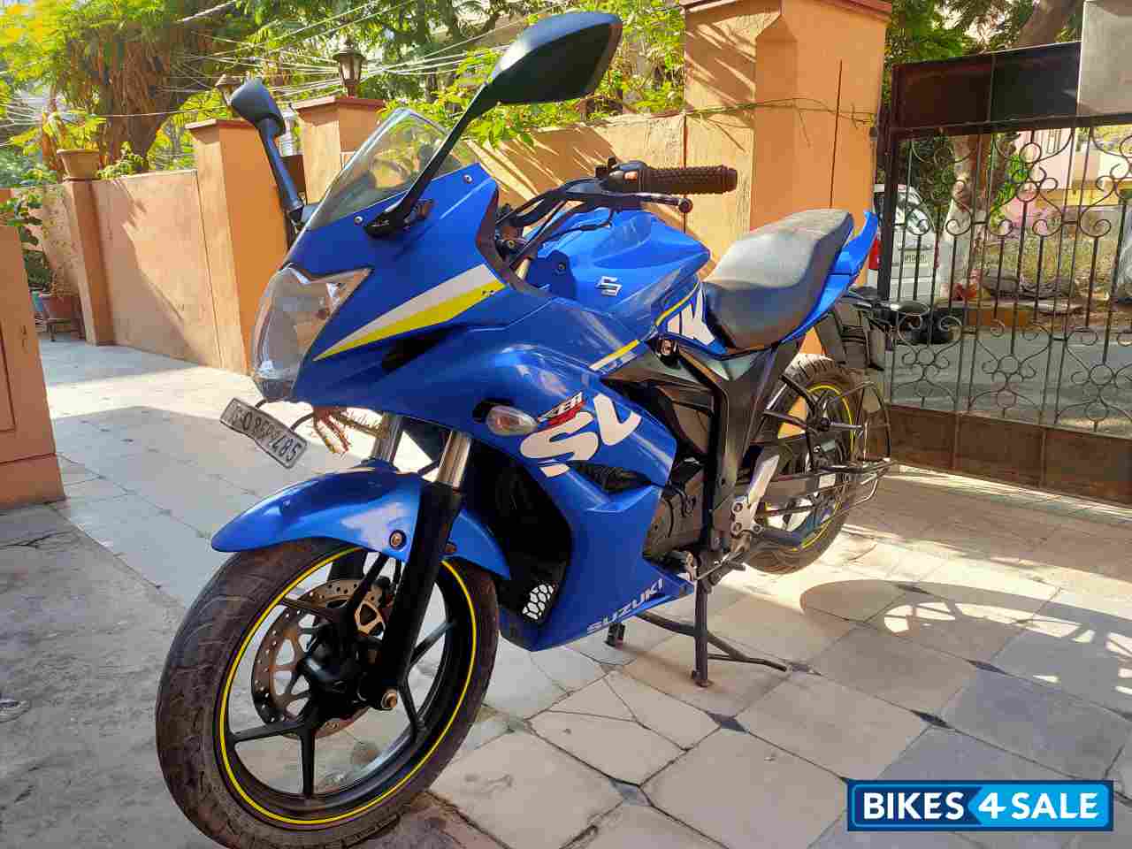 Suzuki Gixxer SF
