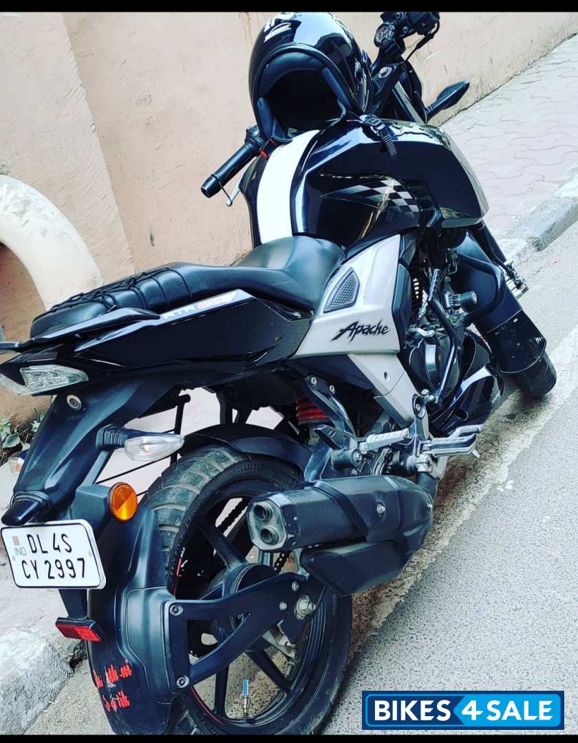 TVS Apache RTR 160 4V
