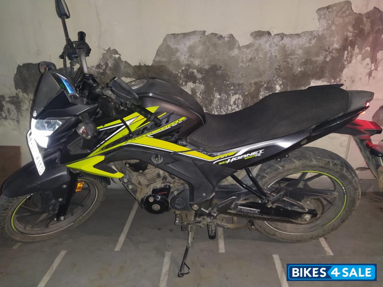 Honda CB Hornet 160R