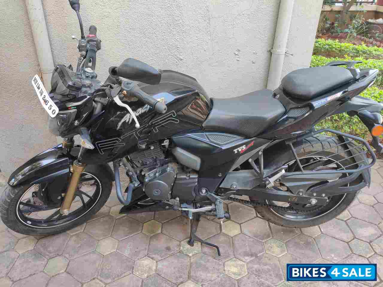 TVS Apache RTR 200 4V