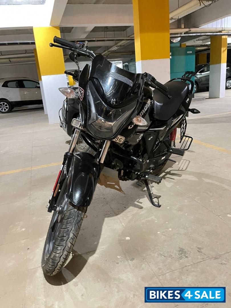 Black Hero Glamour Xtec