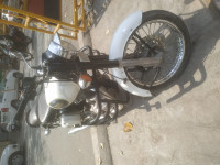 White Royal Enfield Classic 350
