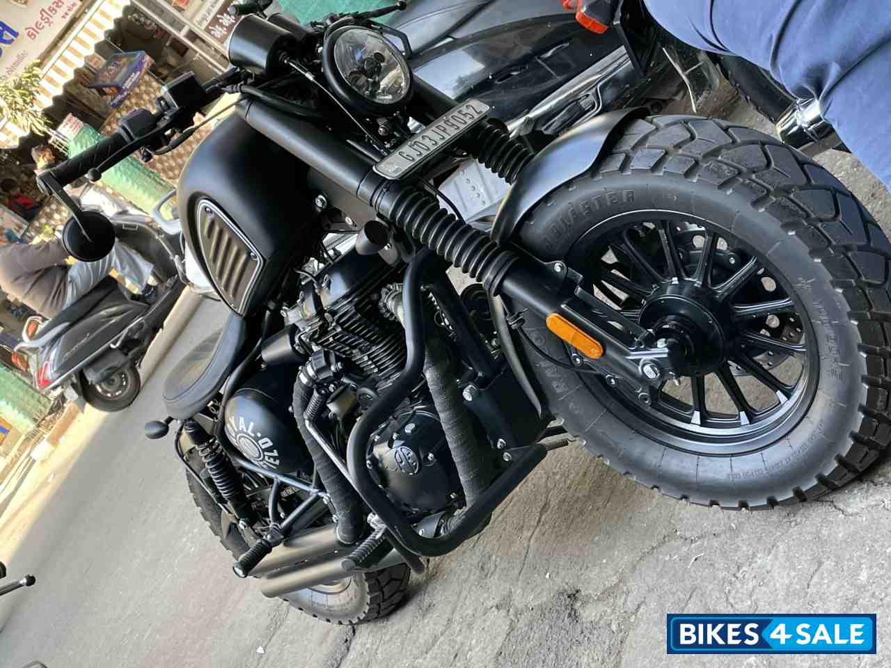 Royal Enfield Classic 350 Redditch Blue