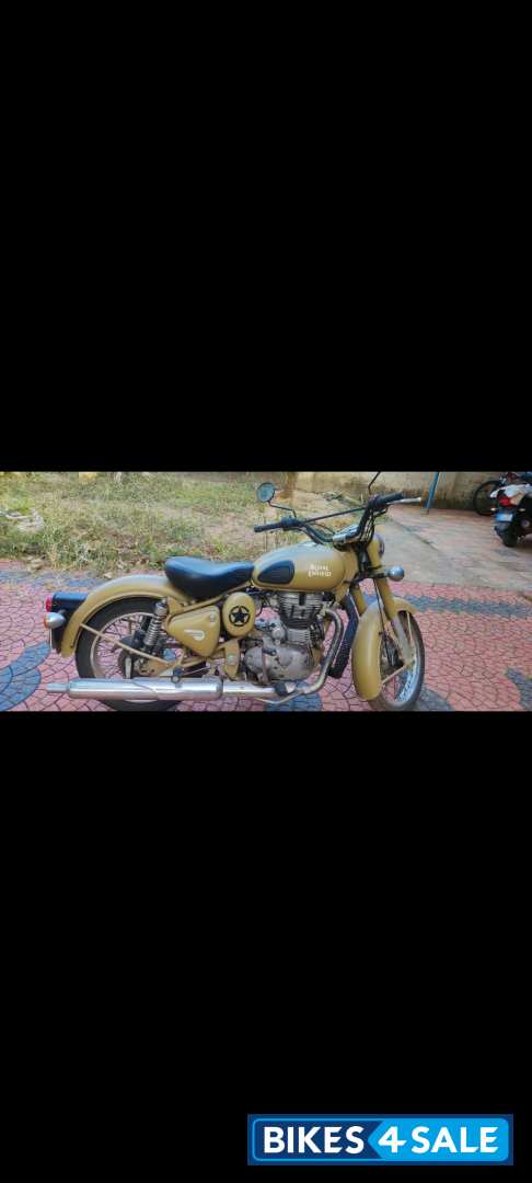 Desert Storm Royal Enfield Classic Desert Storm