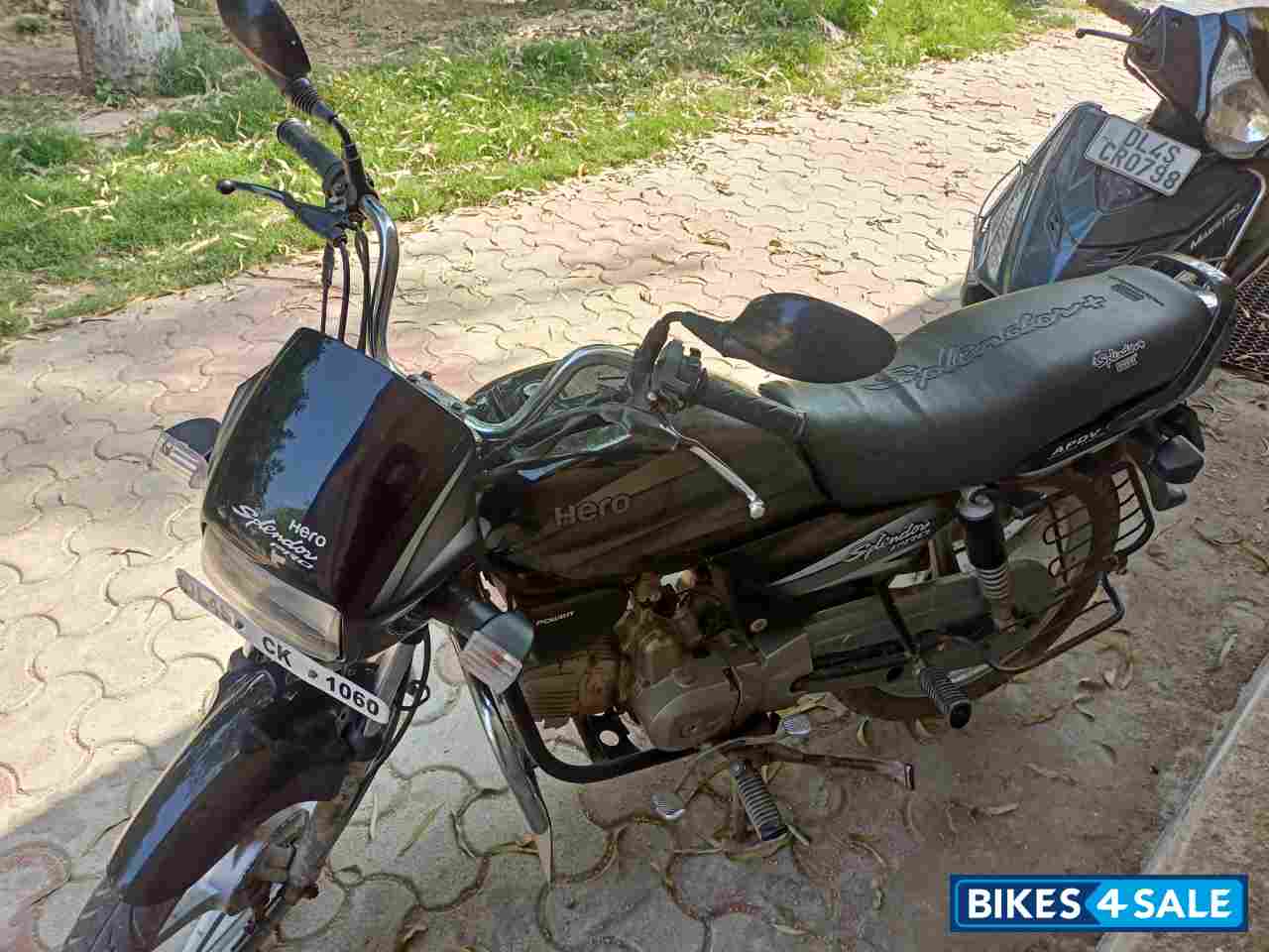 Black Hero Splendor Pro