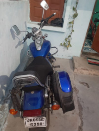 Bajaj Avenger 220 DTS-i