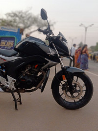 Honda CB Hornet 160R