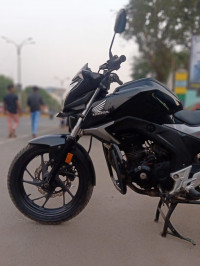 Honda CB Hornet 160R