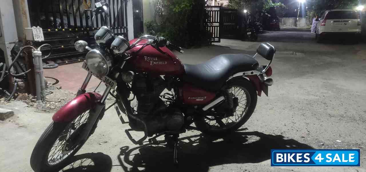 Red Royal Enfield Thunderbird TwinSpark 350