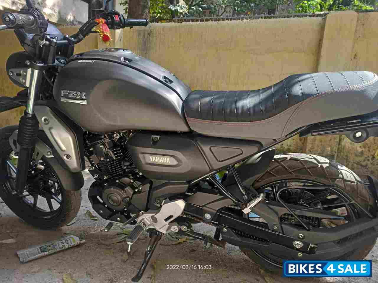 Matt Black Yamaha FZ-X