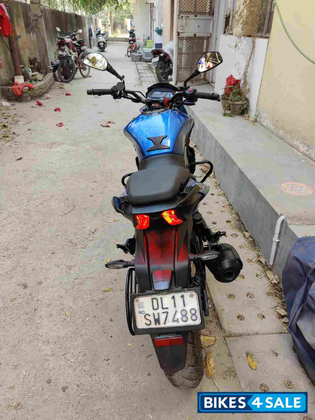 Bajaj Dominar 400 ABS BS6