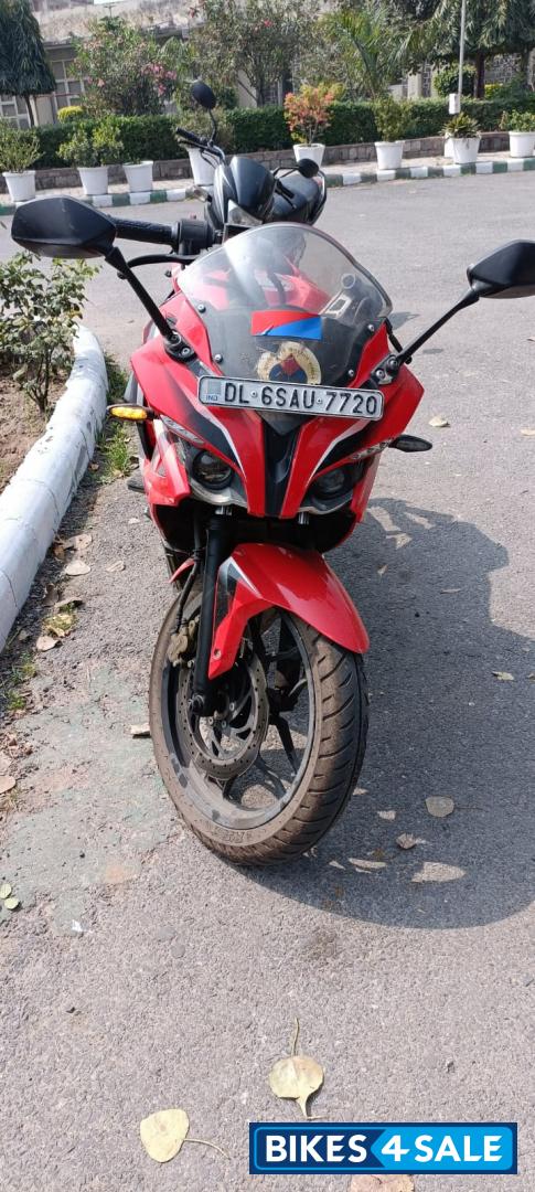 Red Bajaj Pulsar RS 200