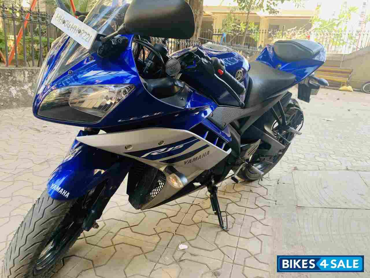 Blue Special Edition Yamaha YZF R15 V2