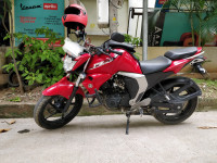 Red Yamaha FZ FI V2