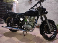 Black Royal Enfield Classic 350