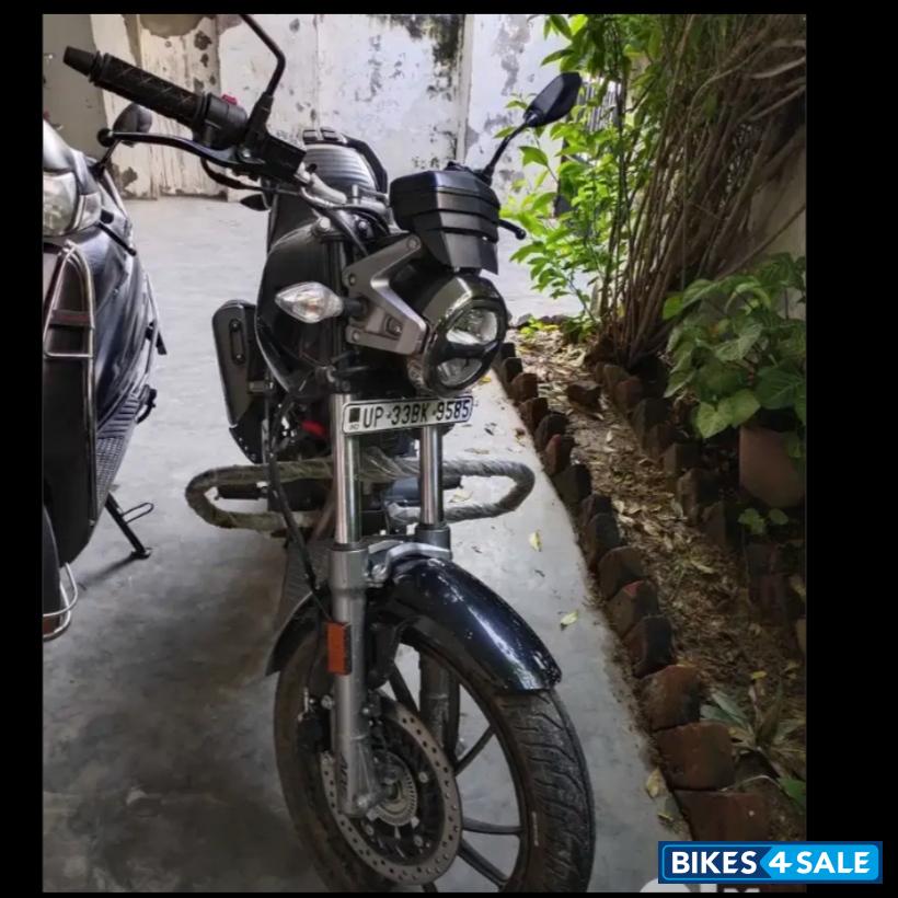 Black Hero XPulse 200T