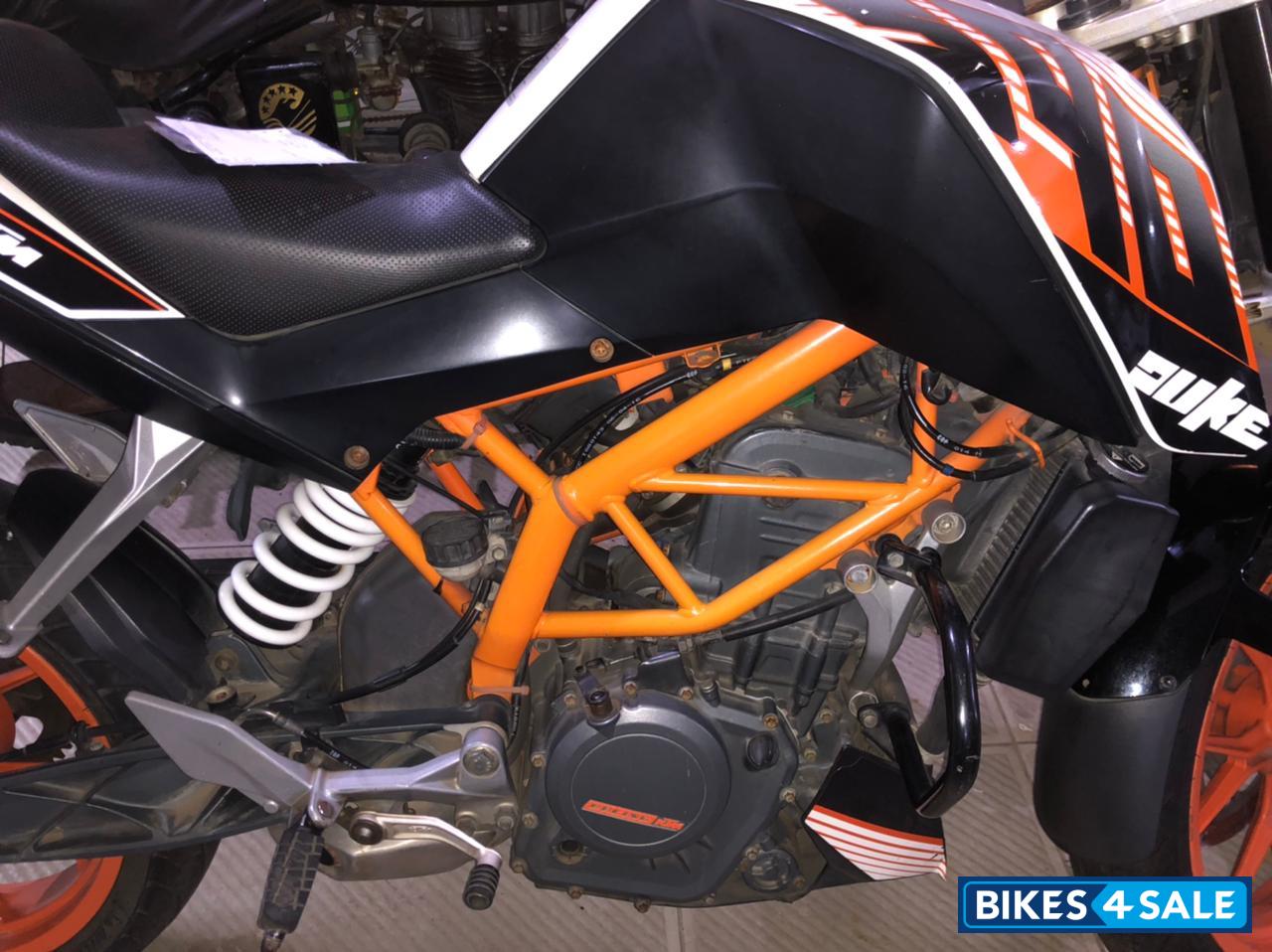 Orange KTM Duke 390