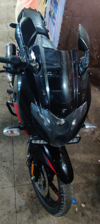 Bajaj Pulsar 220F