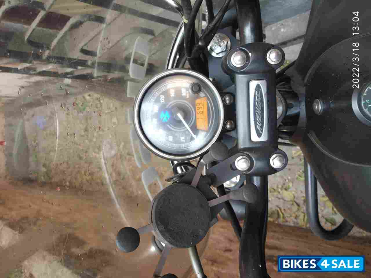 Bajaj Avenger Street 220