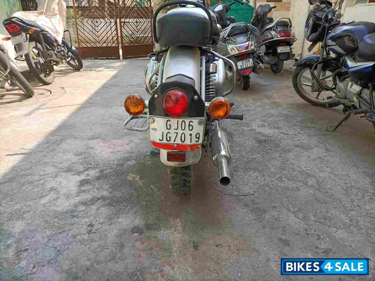 Silver Royal Enfield Classic 350