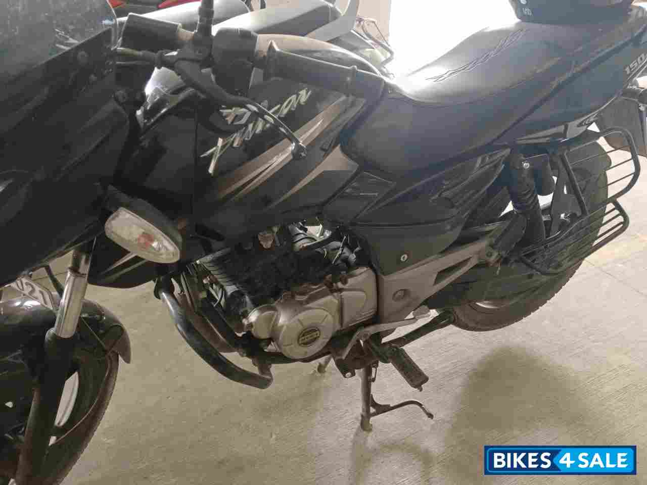 Black Bajaj Pulsar 150 DTSi