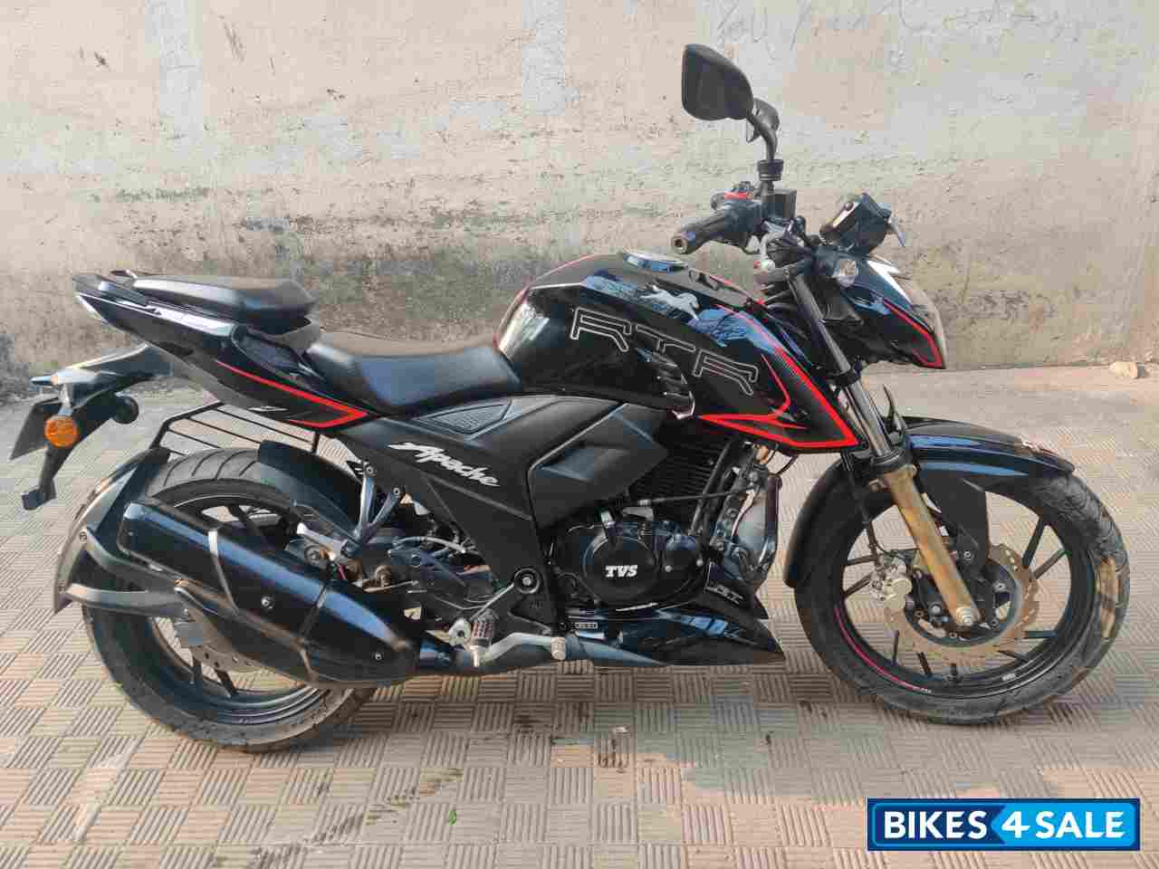 TVS Apache RTR 200 4V 2020