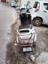 White Honda Activa 125