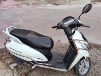 White Honda Activa 125