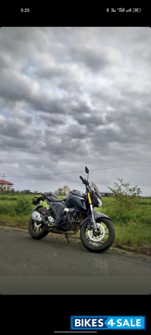 Yamaha FZ25