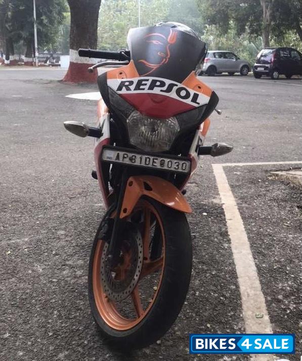 Honda CBR 150R Honda CBR 150R