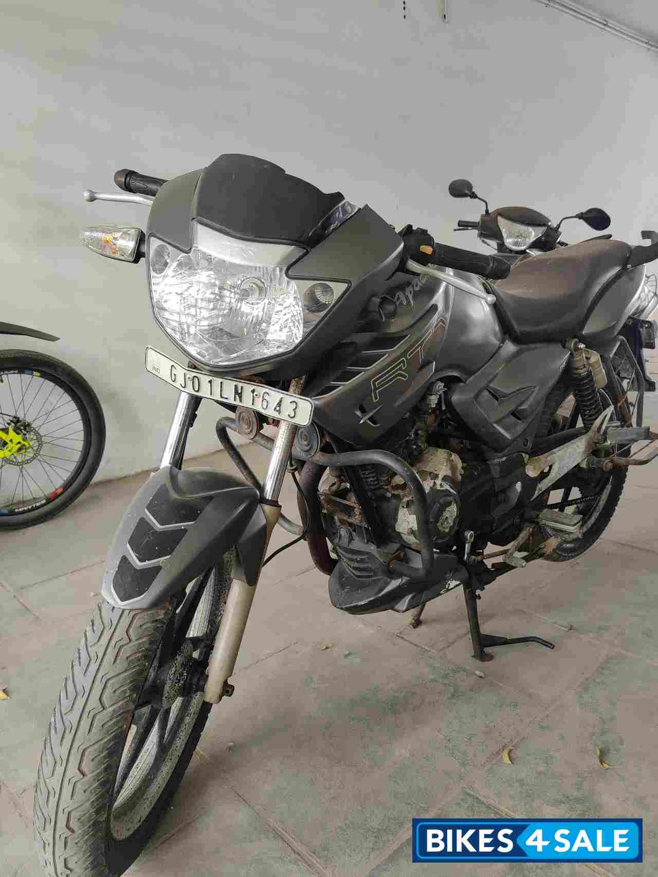 TVS Apache RTR 180