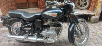 Black Royal Enfield Bullet Standard 350