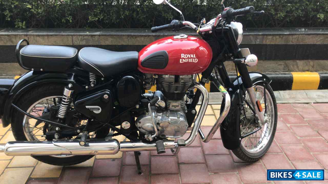 Red Royal Enfield Classic 350 Redditch Red