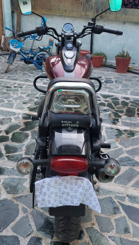 Red Bajaj Avenger Street 150